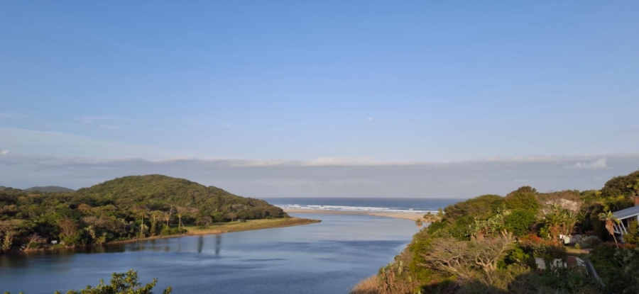 7 Bedroom Property for Sale in Bonza Bay Eastern Cape